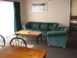 193 Aorangi Manor Motel