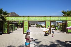 Hu Park Albatros Village