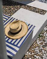 Hôtel de la Plage Mahogany