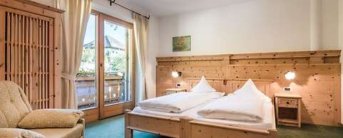 Mareo Dolomites Hotel