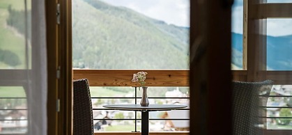 Mareo Dolomites Hotel