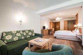 Mareo Dolomites Hotel