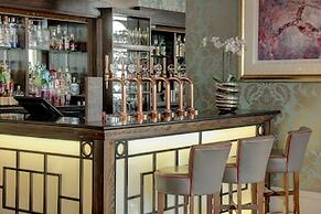Dover Marina Hotel & Spa, Tapestry Collection by Hilton