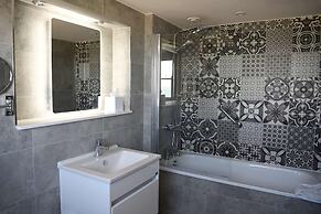 Dover Marina Hotel & Spa, Tapestry Collection by Hilton