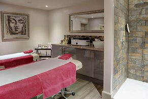Dover Marina Hotel & Spa, Tapestry Collection by Hilton