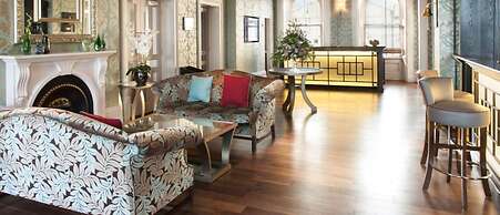 Dover Marina Hotel & Spa, Tapestry Collection by Hilton