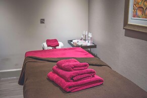Dover Marina Hotel & Spa, Tapestry Collection by Hilton