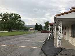 Relax Inn Altoona