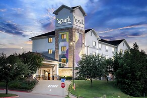Spark by Hilton Longview