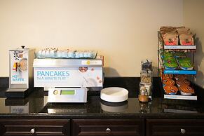 Holiday Inn Express Hotel & Suites Northwood by IHG