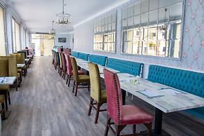 Paradise Inn Beach Resort - Maamoura