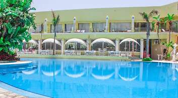 Paradise Inn Beach Resort - Maamoura