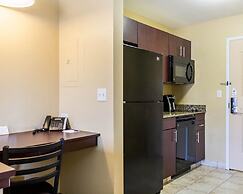MainStay Suites Minot