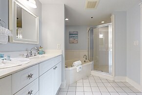 Waterscape Condominiums