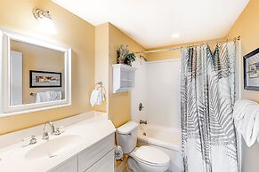 Waterscape Condominiums