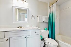 Waterscape Condominiums