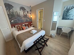 Hotel Moderna