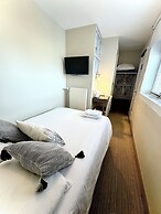 Hotel Moderna