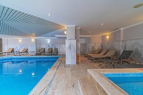 Assos Eden Gardens Hotel
