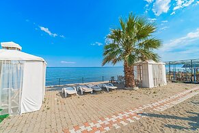 Assos Eden Gardens Hotel
