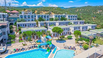 Assos Eden Gardens Hotel