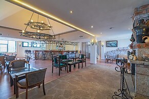 Assos Eden Gardens Hotel