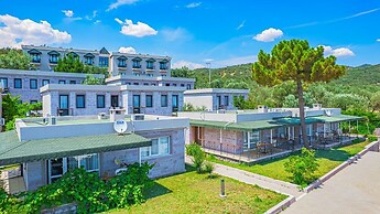 Assos Eden Gardens Hotel