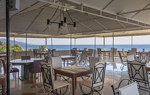 Assos Eden Gardens Hotel