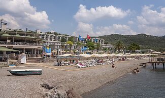 Assos Eden Gardens Hotel