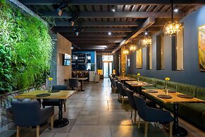 Tulip Residence & Spa Hotel