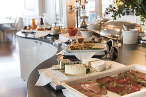 Hotell och Restaurang Hovs Hallar