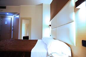 Hotel Sogni D'Oro Airport