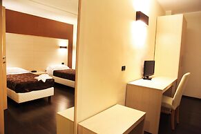 Hotel Sogni D'Oro Airport