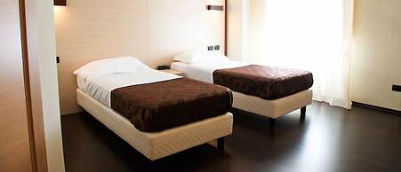 Hotel Sogni D'Oro Airport