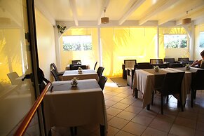 Hotel Sogni D'Oro Airport