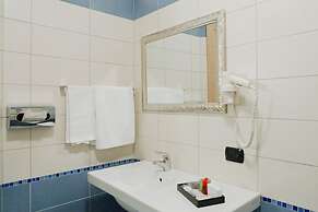 Hotel Sogni D'Oro Airport