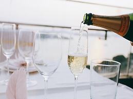 Hotel Indigo Xiamen Harbour by IHG