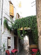 Heritage Hotel Tragos