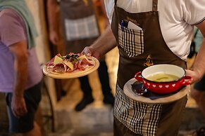 Heritage Hotel Tragos