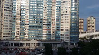 Corona Hotel & Apartments