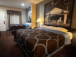 Super 8 by Wyndham Center