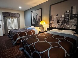 Super 8 by Wyndham Center