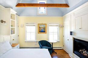 Admirals Landing - Adults Only