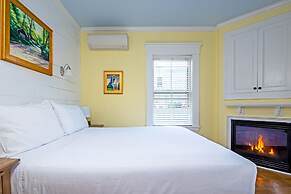 Admirals Landing - Adults Only