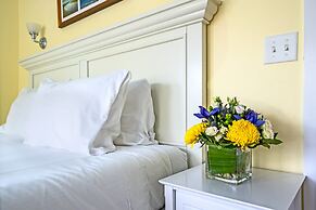 Admirals Landing - Adults Only