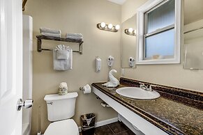 Murphy's River Lodge