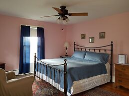 The Fox and the Grapes Bed & Breakfast