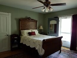 The Fox and the Grapes Bed & Breakfast