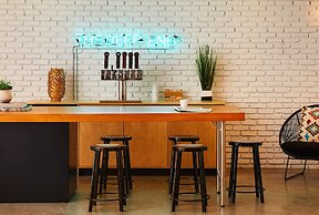 Bluebird Spa City Motor Lodge