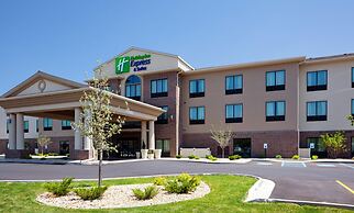 Holiday Inn Express and Suites Mason City by IHG